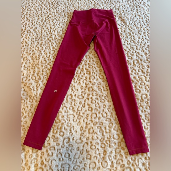 Lululemon athletica Women’s Cherry Red Leggings
Size: 6 - Picture 5 of 9